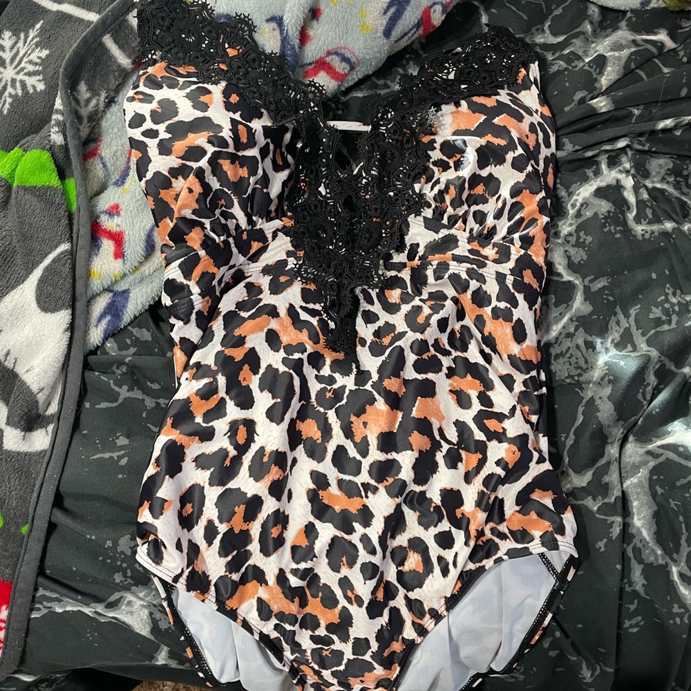 One Piece Leopard Swimsuit